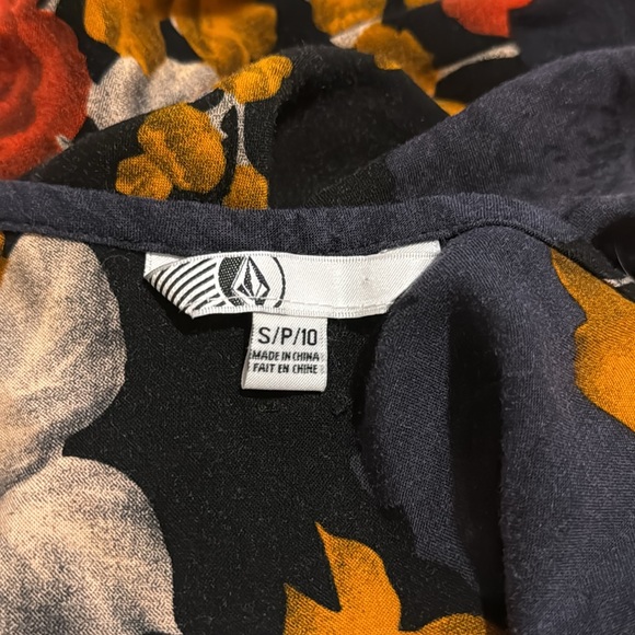 Volcom Take Me Home Black Floral Print Maxi Dress Lace Coastal Cowgirl-Small - Picture 10 of 11